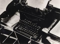 Charis Weston’s Typewriter, 1940